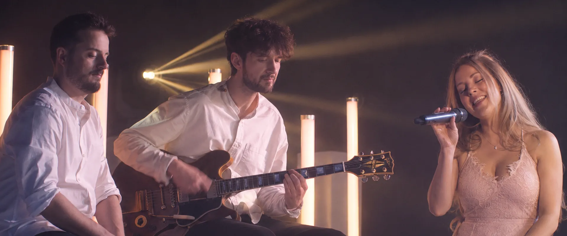 Acoustic Music Hero Main